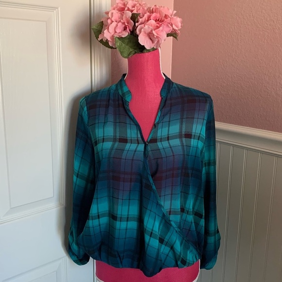 👗Women’s Blue Plaid Chiffon Crossover Blouse, size S - Picture 1 of 8